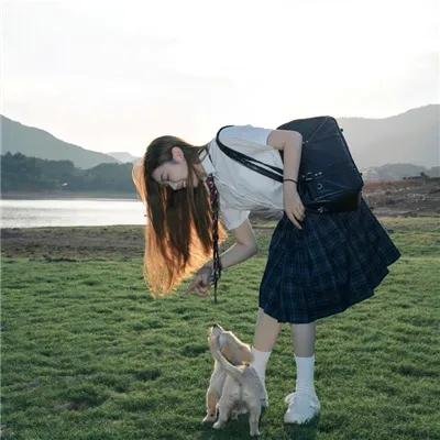 朦胧灰暗